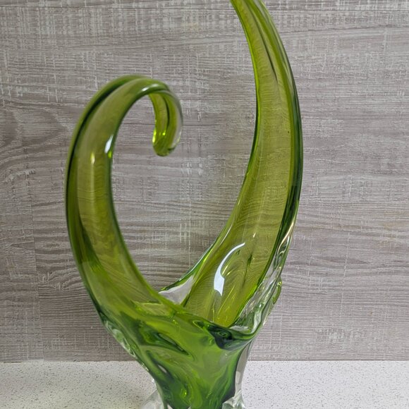EDAG Crystal Hook and Curl Lime Green Centerpiece Art Sculpture (Murano?) - Picture 3 of 11